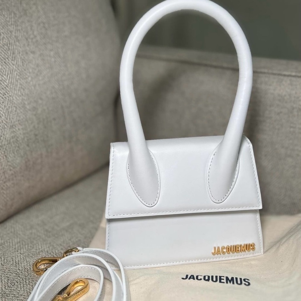 Jacquemus Moyen - White - Picture 1 of 9